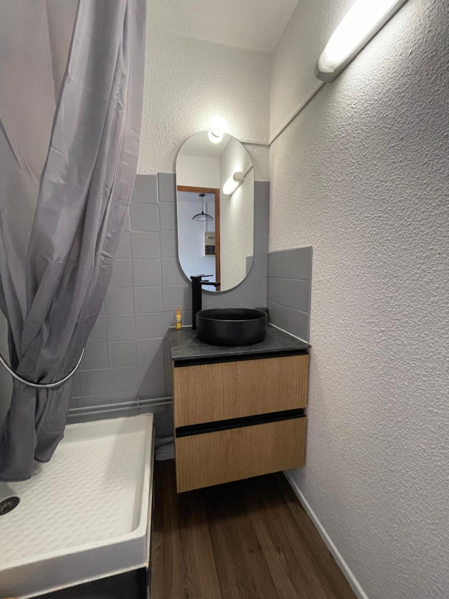 Parenthese Au Bord De L'Eau Apartment Port-la-Nouvelle Exterior photo